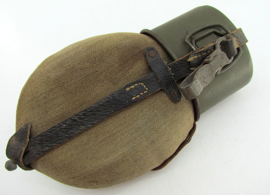 Wehrmacht Late War Canteen L&SL43