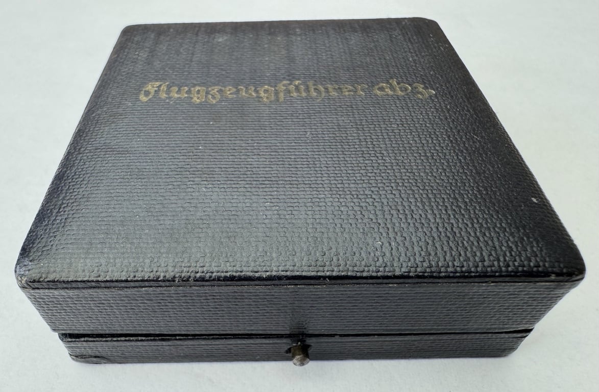 Luftwaffe Pilot's Badge by Brüder Schneider A.G., Wien, with Presentation Case