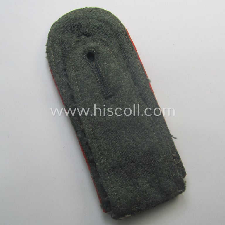 Single, WH (Heeres), early- (ie. mid-) war-period, ie. 'M40'-pattern, 'cyphered' NCO-type shoulderstrap as was intended for a: 'Feldwebel u. Mitglied des Artillerie-Beobachtung-Btls. 8'