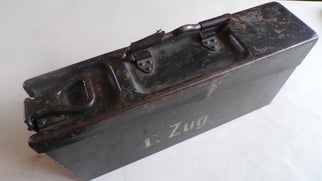 Luftwaffe Blue MG Ammo Box 1. Zug brh...
