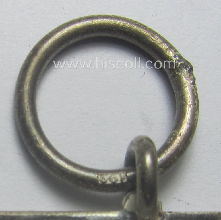 'Eisernes Kreuz II. Klasse' being a clearly maker- (ie. '100'-) marked example by the: 'Wächtler & Lange'-company