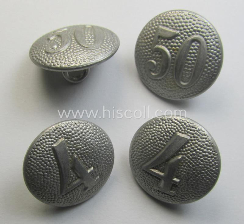 Interesting, pair of matching, bright-silver-coloured WH (Heeres o. LW) shoulderstrap-buttons (ie. 'Schulterstückknöpfe') as were specifically intended for usage by the various WH-staff-members (denoting membership within a numbered: 'Kompanie')
