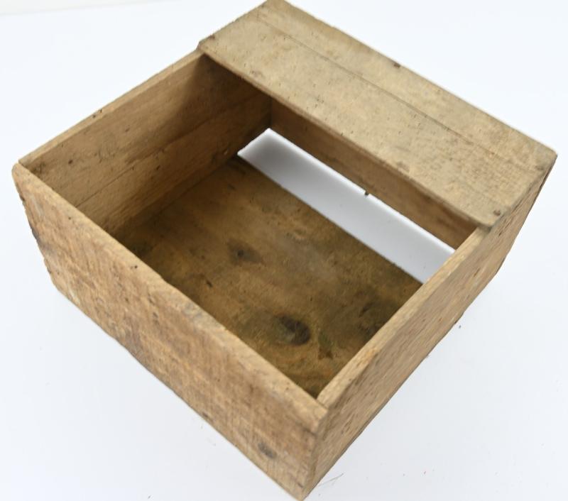 British WW2 POW Post Parcel Box