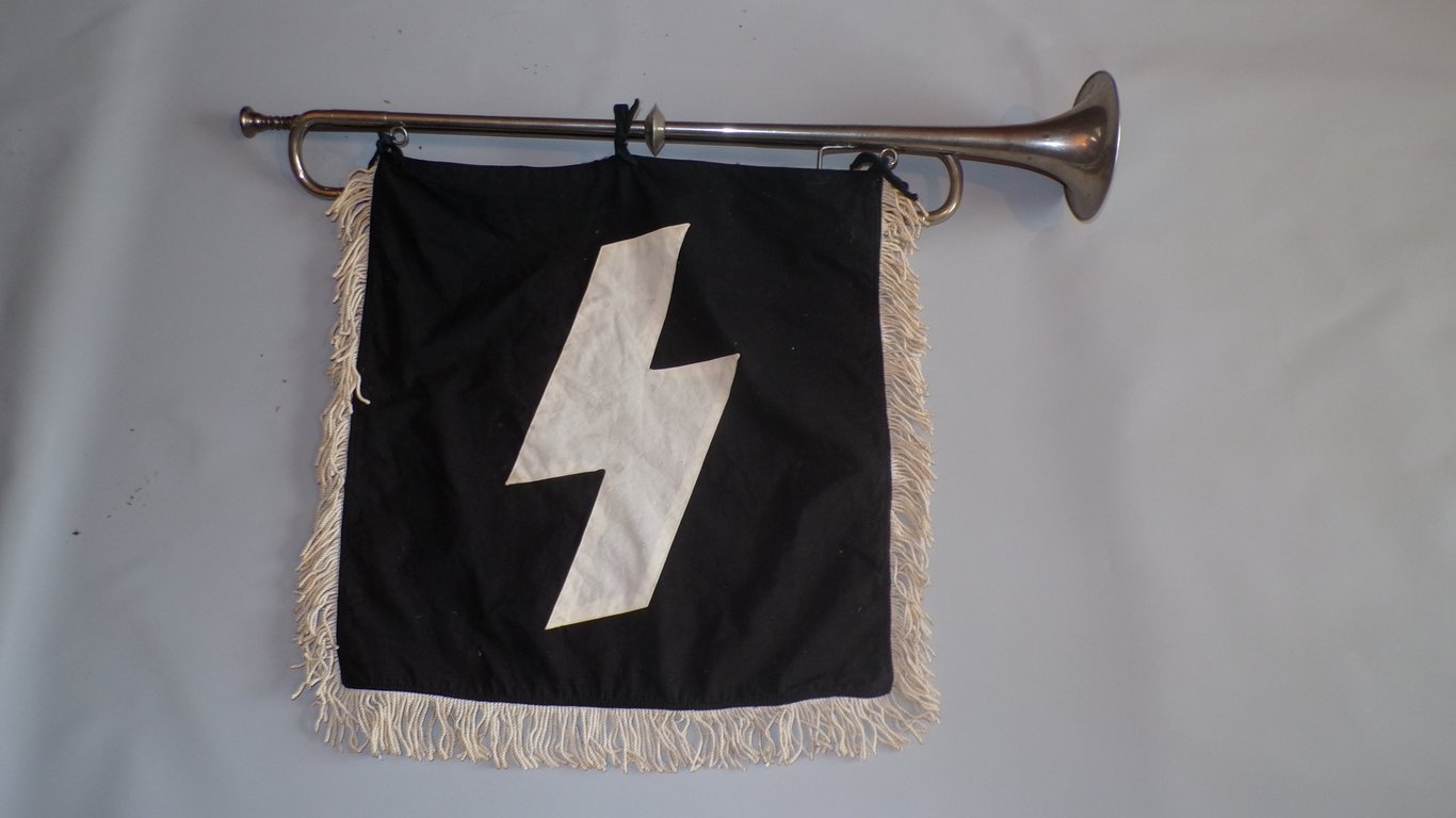 Large Deutsches Jungvolk (DJ) Trumpet and Banner