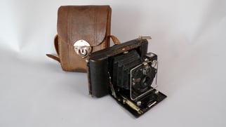 Ica "Icarette" folding camera