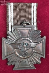 10 Year NSDAP Long Service Award Moving on