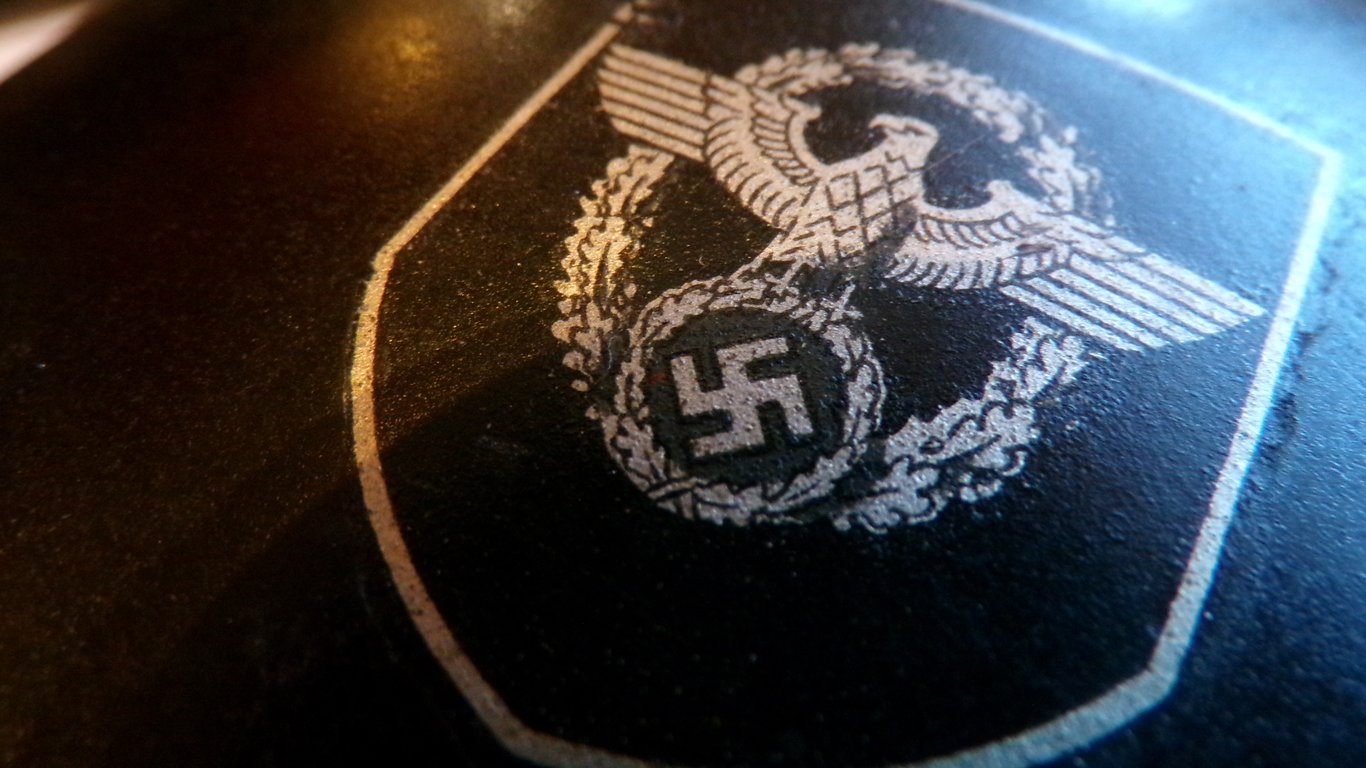 M34 Feuerschutz Polizei helmet by Quist