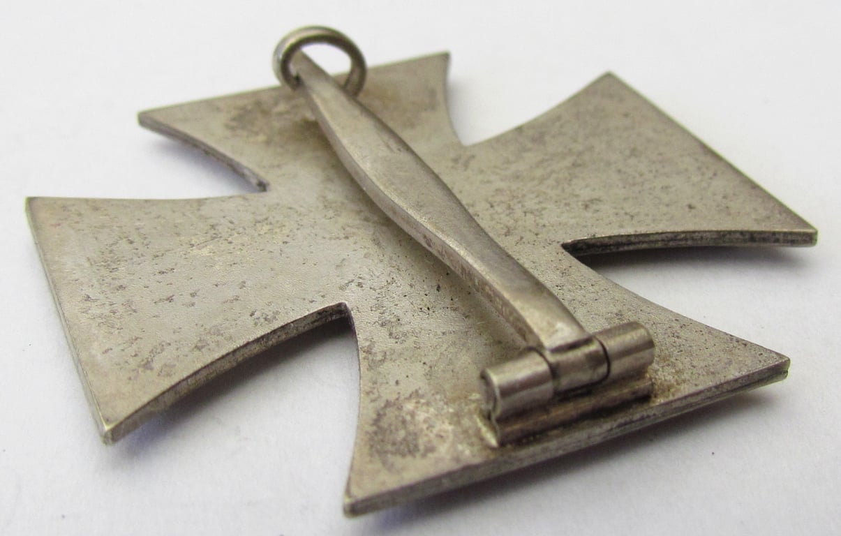 Iron Cross 1st Class 1939 by Paul Meybauer, Berlin in Case