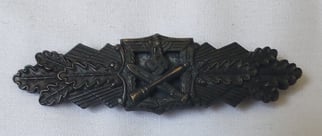 Reproduction 'Nahkampfspange in Bronze' (bronze class close combat...