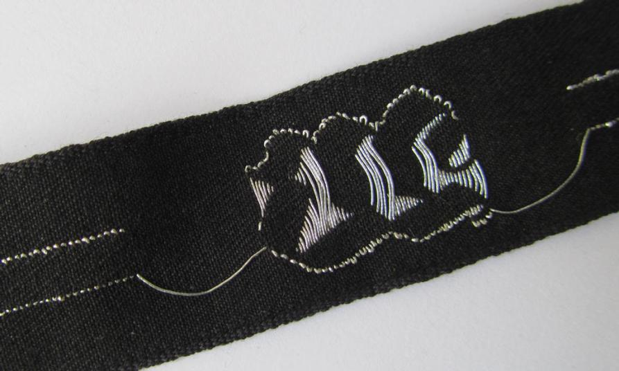 Attractive, RAD (ie. 'Reichsarbeitsdienst') officers'-pattern, commemorative cuff-title (ie. 'Dienstärmelstreifen') depicting a capital 'W'-character (as was intended for commisioned-staff working on the various 'Westwall'-fortifications)