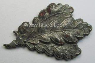 Attractive, WH (Heeres) greyish-silver-coloured so-called: 'M43'-pattern cap-badge (ie....