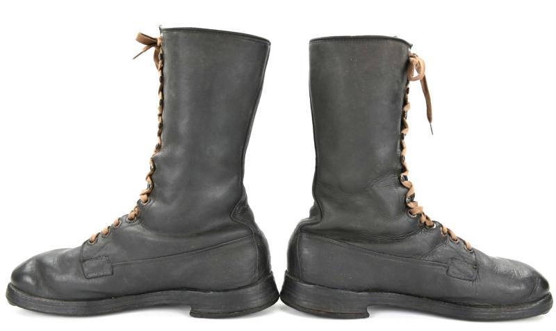 US WW2 High Laced Leather Boots 1943