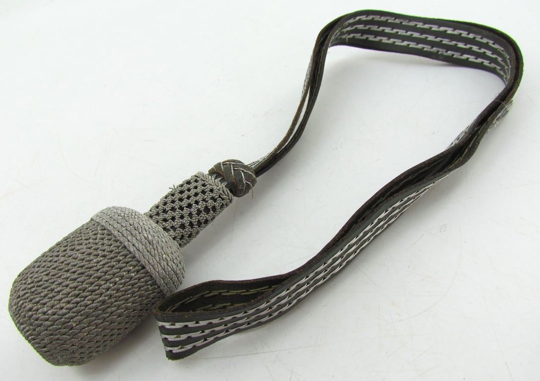 Wehrmacht (Heer) Officer's Sword Portepee (Portepee für Säbel der Offiziere).