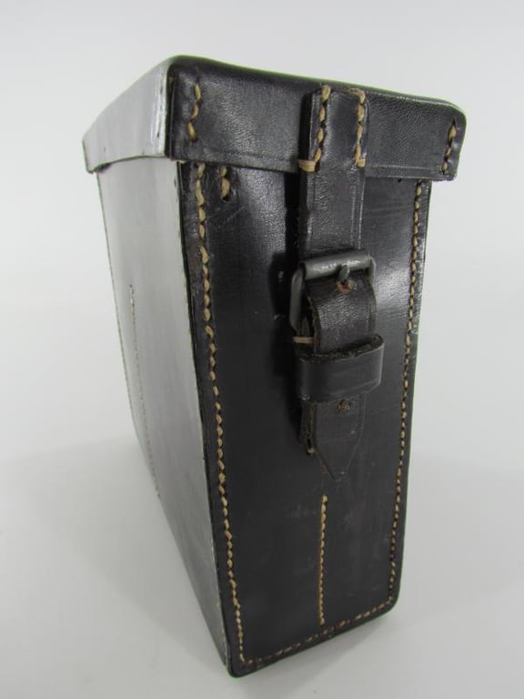 Wehrmacht Brustmikrofon 33 in Original Pouch...Rare!
