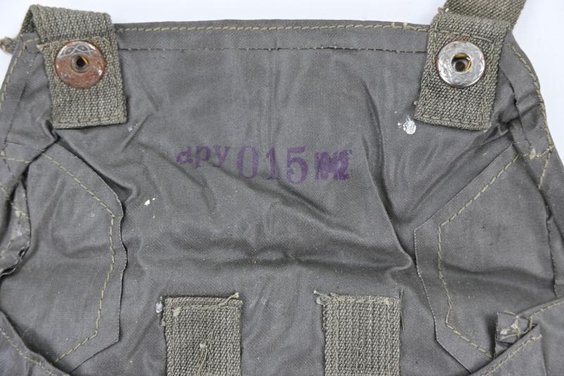 German WH M31 Gascape Pouch