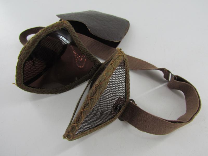 Wehrmacht Sun Protection Goggles in Pouch