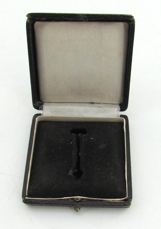 Iron Cross 1st Class Case + cardboard packaging , Ferdinand Hoffstätter Bonn a. Rh.