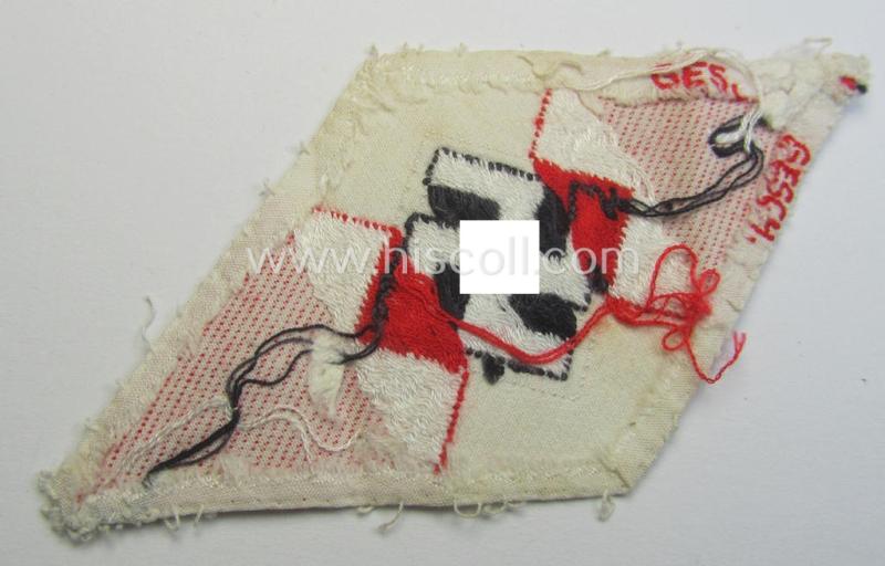 'Standard-issue'-pattern, 'Hitlerjugend'- ie. 'Bund Deutsche Mädel (HJ/BDM) so-called: 'Ärmelraute' as was executed in so-called 'BeVo'-weave pattern