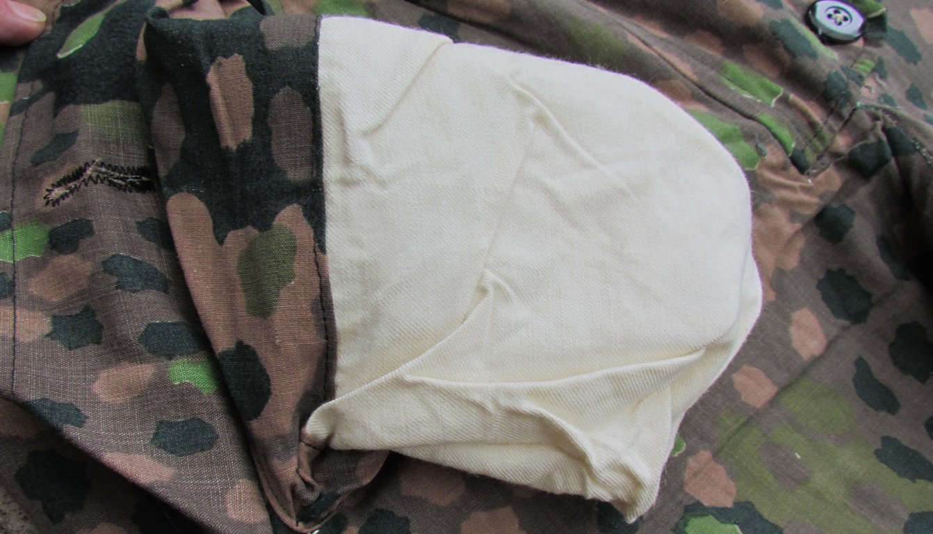 Extremely Rare Waffen-SS Dot 44 Erbsentarn Reversible Winter Trousers – Stone Mint Condition