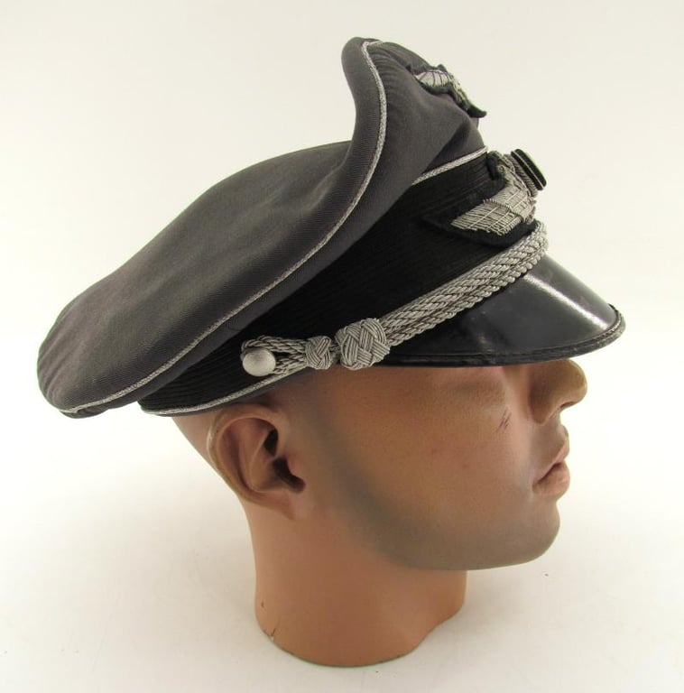 Luftwaffe officer visor cap ‘Schirmmütze’