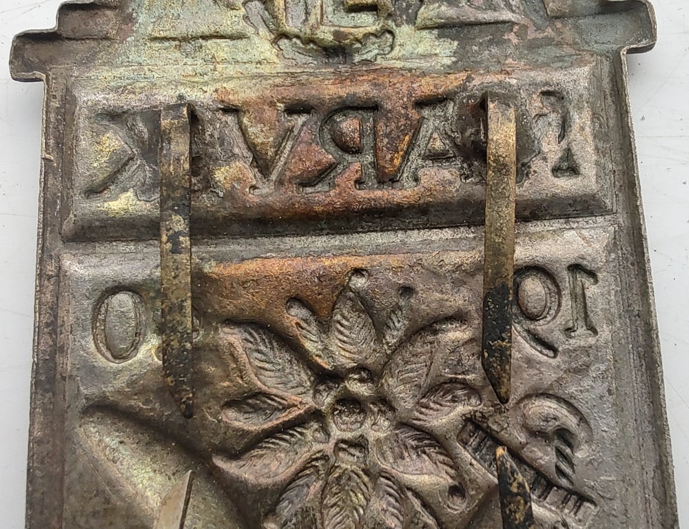 WW2 Narvik shield in gilt for naval personnel