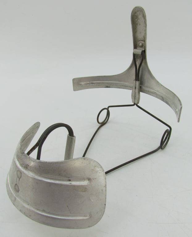 Wehrmacht Gasmask Mask Spanner (Maskenspanner) – 1938 dated
