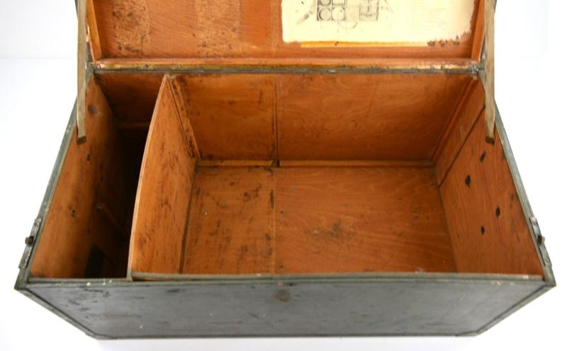 German WH Officer Clothing Case / Re-issued Luftschutz Gasmask Storage Box