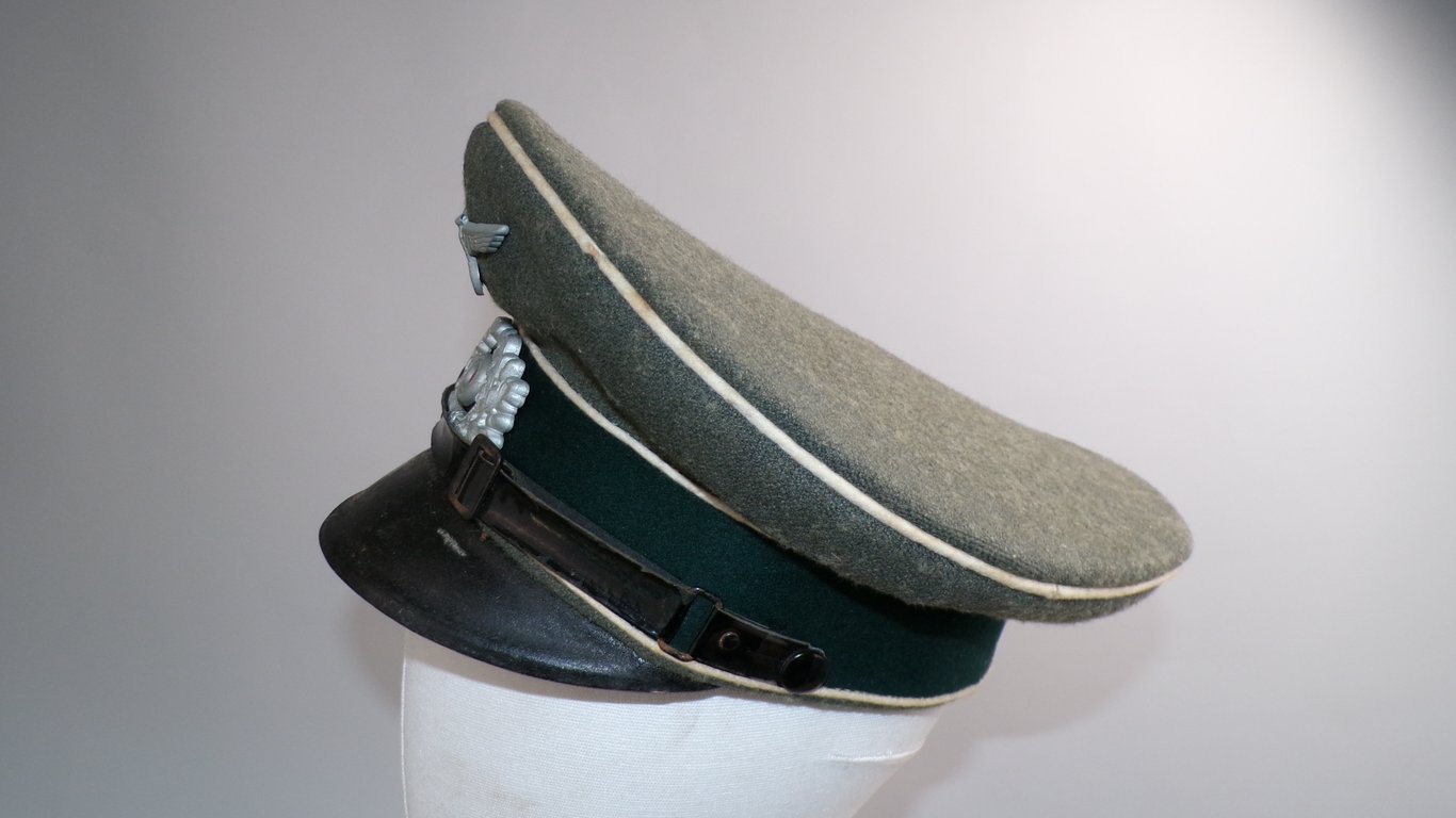 Infanterie Schirmmutze