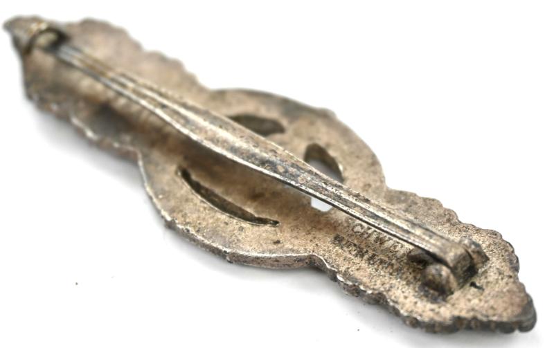 German KM U-Boat Front Clasp in Silver