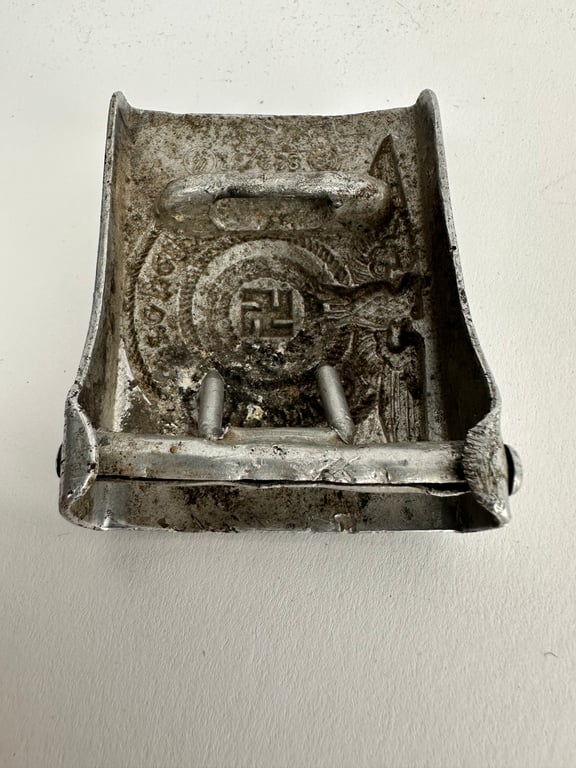 Waffen-SS aluminum belt buckle by SS 822/37 RZM