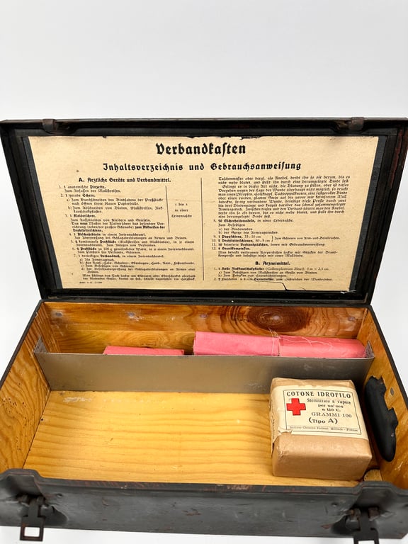 WW2 German 'Verbandkasten' First Aid Box