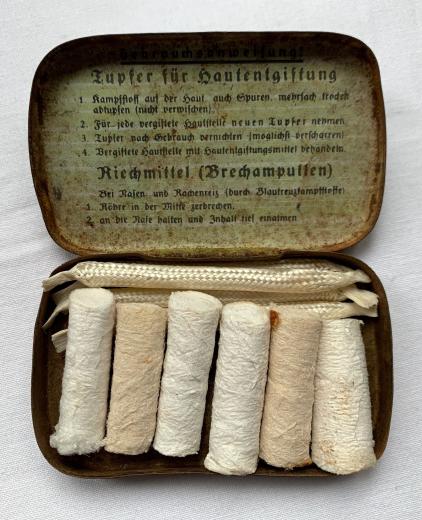 German WW2 "Hautentgiftung''