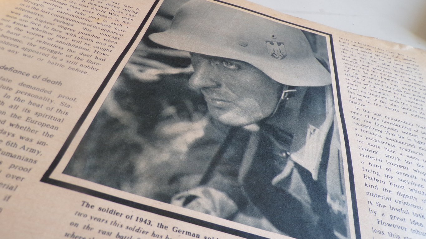 Rare English Edition Signal Magazine 12/1943