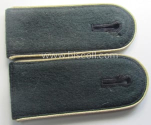 Pair of fully matching - typical tailor-made! -...