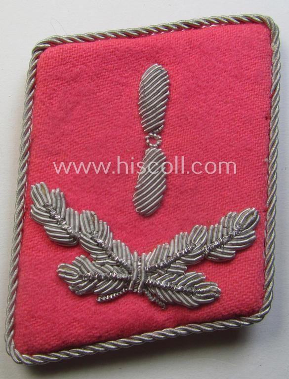 Pair of WH (Luftwaffe) collar-tabs (ie. 'Kragenspiegel') as was intended for usage by a: 'Flieger-Ingenieur' (being a rank similar to: 'Leutnant')