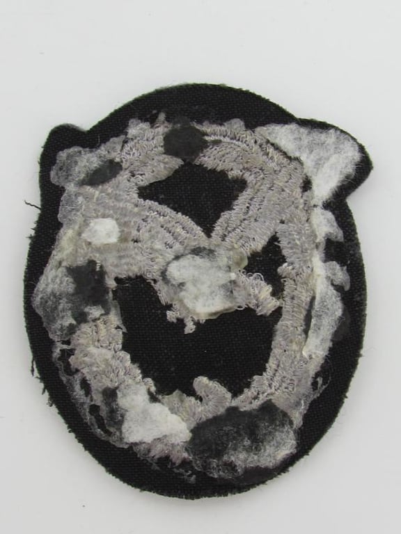 Luftwaffe Air Gunner Cloth Badge