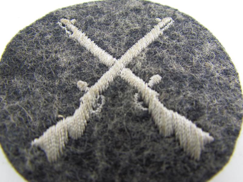 Luftwaffe Waffenmeister Trade badge