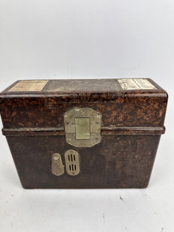 Nice original German WW2 FF33 Field Telephone (Feldfernsprecher 33) 1937