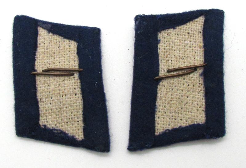 Luftwaffe Sanitäter 'Flieger' Collar Tabs