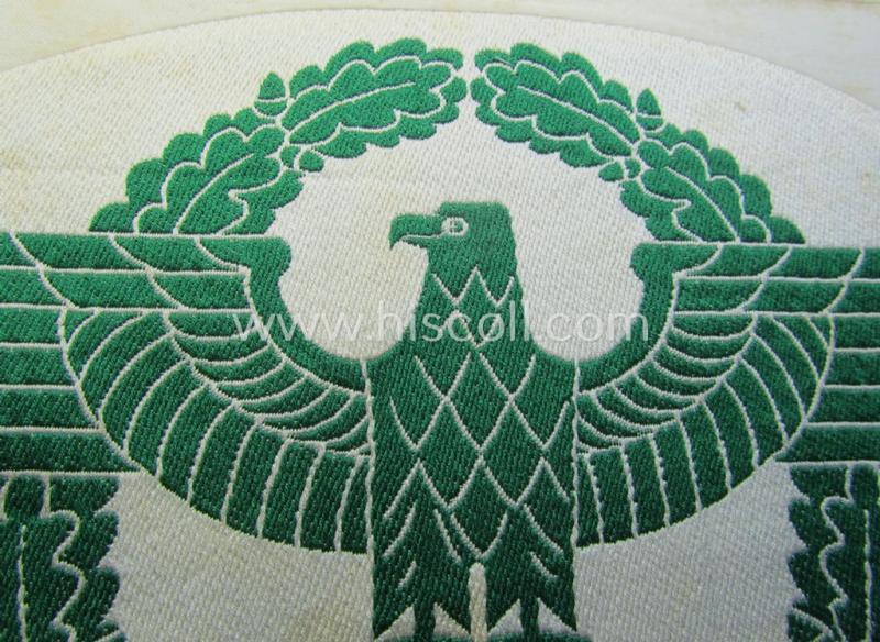Attractive - and fairly scarcely encountered! - (larger-sized!) police (ie. 'Polizei') 'off-white'-coloured- and/or linnen-based sports'-shirt-eagle as executed in the neat 'BeVo'-weave pattern