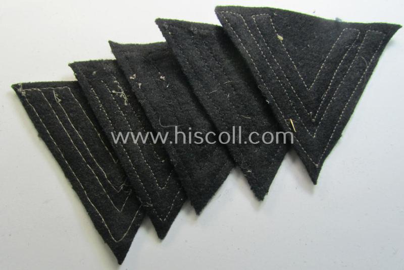 Waffen-SS-type 'Armwinkel' (or: rank-chevron) as executed on black-coloured wool as was specifically intended for usage by an SS-soldier with the rank of: 'SS-Rottenführer'