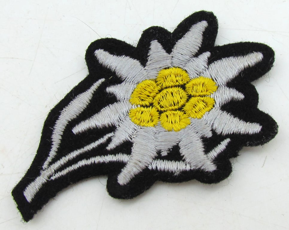 Waffen-SS Gebirgsjäger Edelweiss Cap Insignia