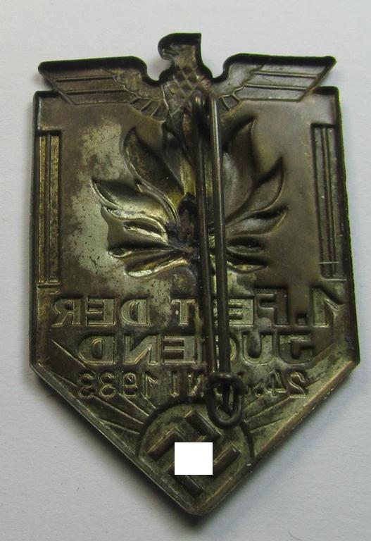 Attractive - and scarcely encountered! - HJ o. DJ- (ie.'Hitlerjugend o. Deutsches Jungvolk') related 'tinnie' being a non-maker-marked example as executed in silverish-toned metal and showing the text: '1. Fest der Jugend - 24 Juni 1933'