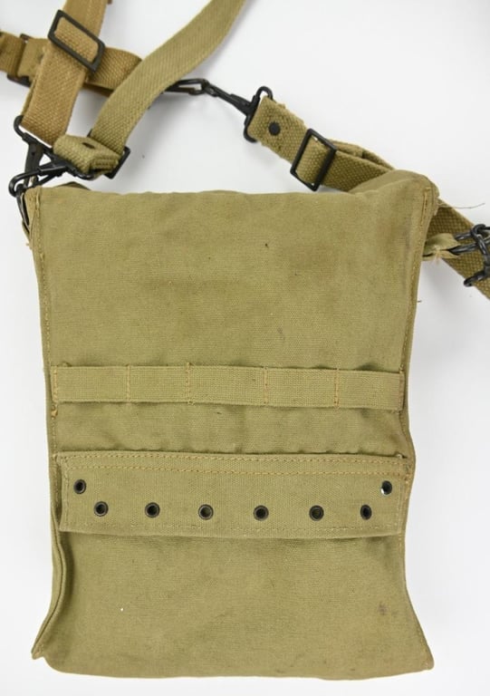 US WW2 Medic Set with Carrying Frame