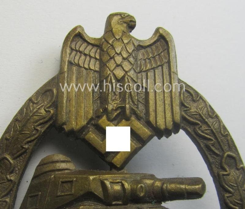 Superb, 'Panzerkampf-Abzeichen in Bronze' being a (typical!) unmarked, 'Buntmetall'-based- and/or 'solid-back'-specimen as was produced by the: 'Karl Würster'-company