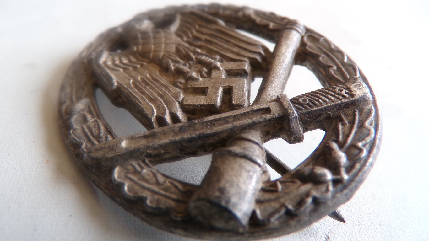 General Assault Badge in Silver Frank & Reif