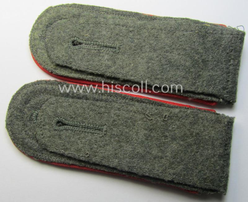 Pair of WH (Heeres) NCO-type shoulderstraps: 'Wachtmeister eines (Sturm)Art.-Abts. o. Rgts.'