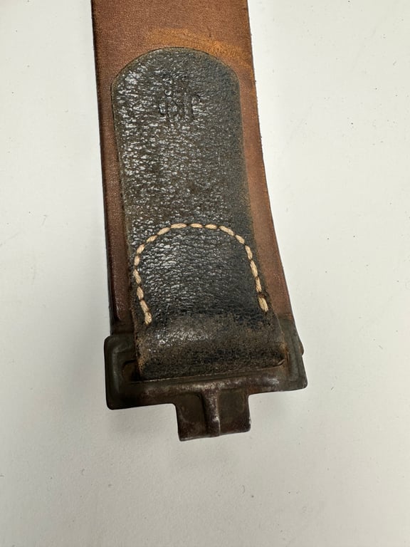 WH leather belt size 100