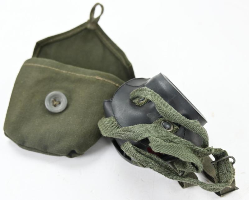 German KM U-Boat Goggles in Pouch