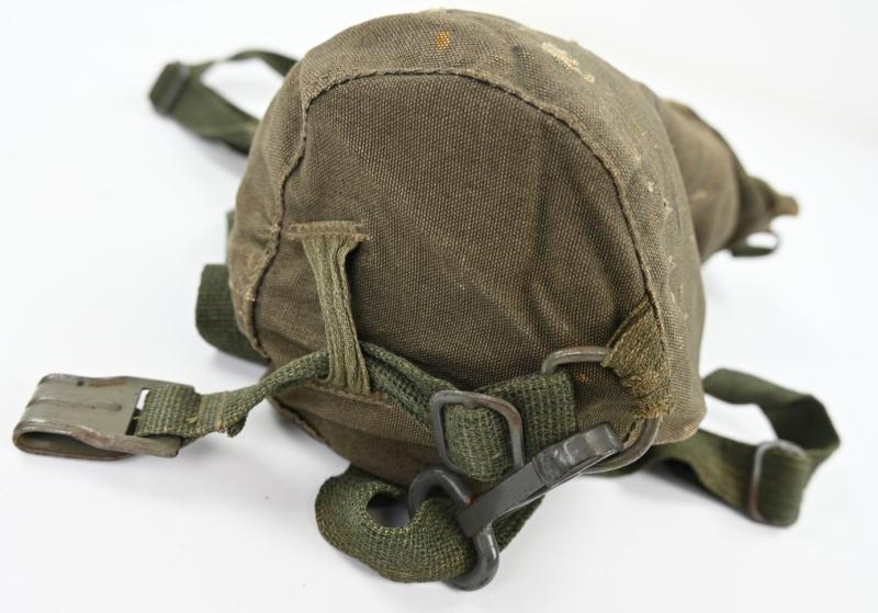 German LW FSJ Gasmask Bag with Gasmask 'edb'